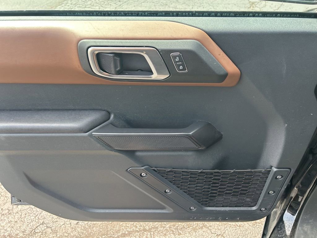 Used 2024 Ford Bronco Outer Banks AWD/4WD image 13