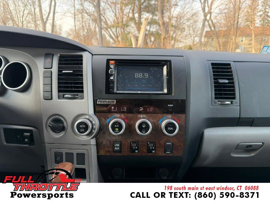 Used 2012 Toyota Tundra Limited w/ Platinum Pkg image 24