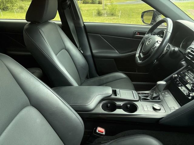 Used 2022 Lexus IS 300 w/ Premium Package image 4