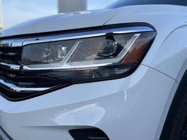 Used 2023 Volkswagen Atlas SE w/ Black Wheel Package image 11
