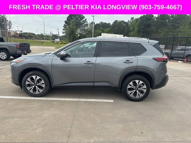 Used 2023 Nissan Rogue SV image 5