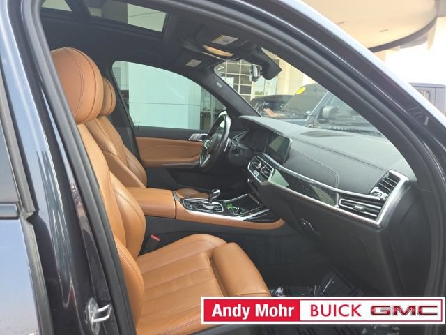 Used 2022 BMW X7 xDrive40i w/ M Sport Package AWD/4WD image 64