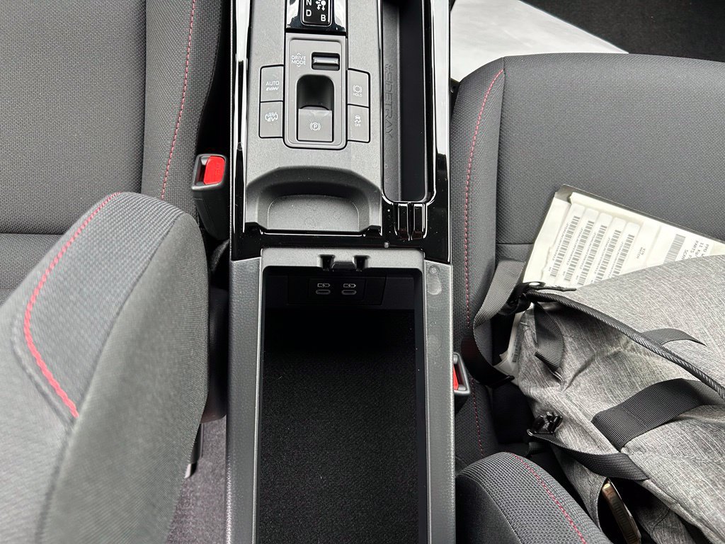 New 2027 Toyota Prius Plug-In Hybrid FWD image 16