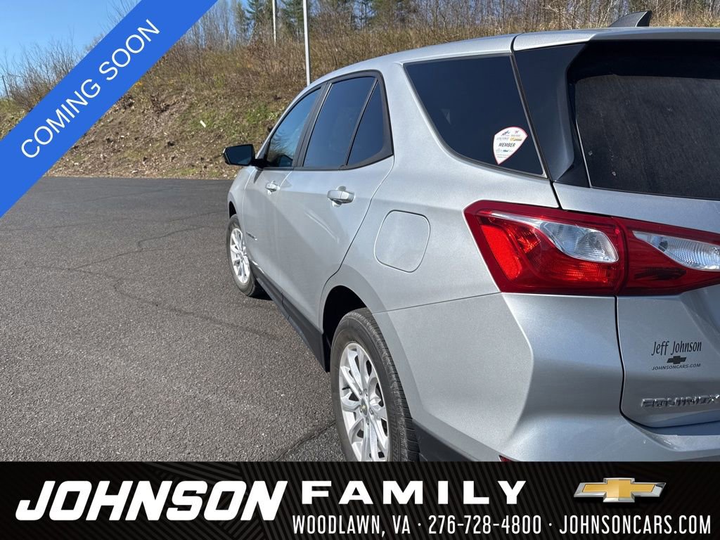Used 2021 Chevrolet Equinox LS w/ LS Convenience Package image 5