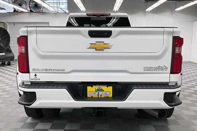 Used 2024 Chevrolet Silverado 3500 High Country w/ High Country Premium Package AWD/4WD image 5