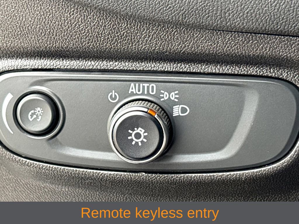 Used 2024 Chevrolet Equinox LT AWD/4WD image 8