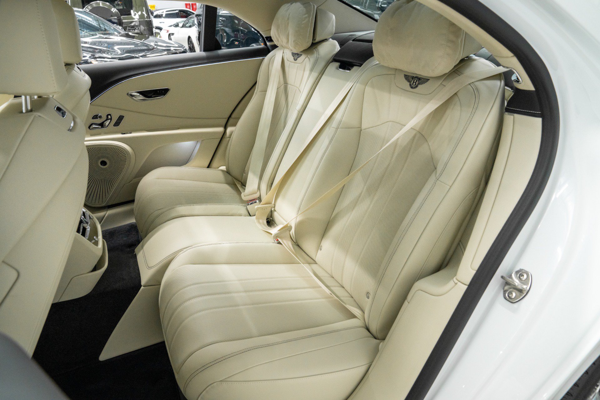 Used 2024 Bentley Flying Spur V8 AWD/4WD image 15