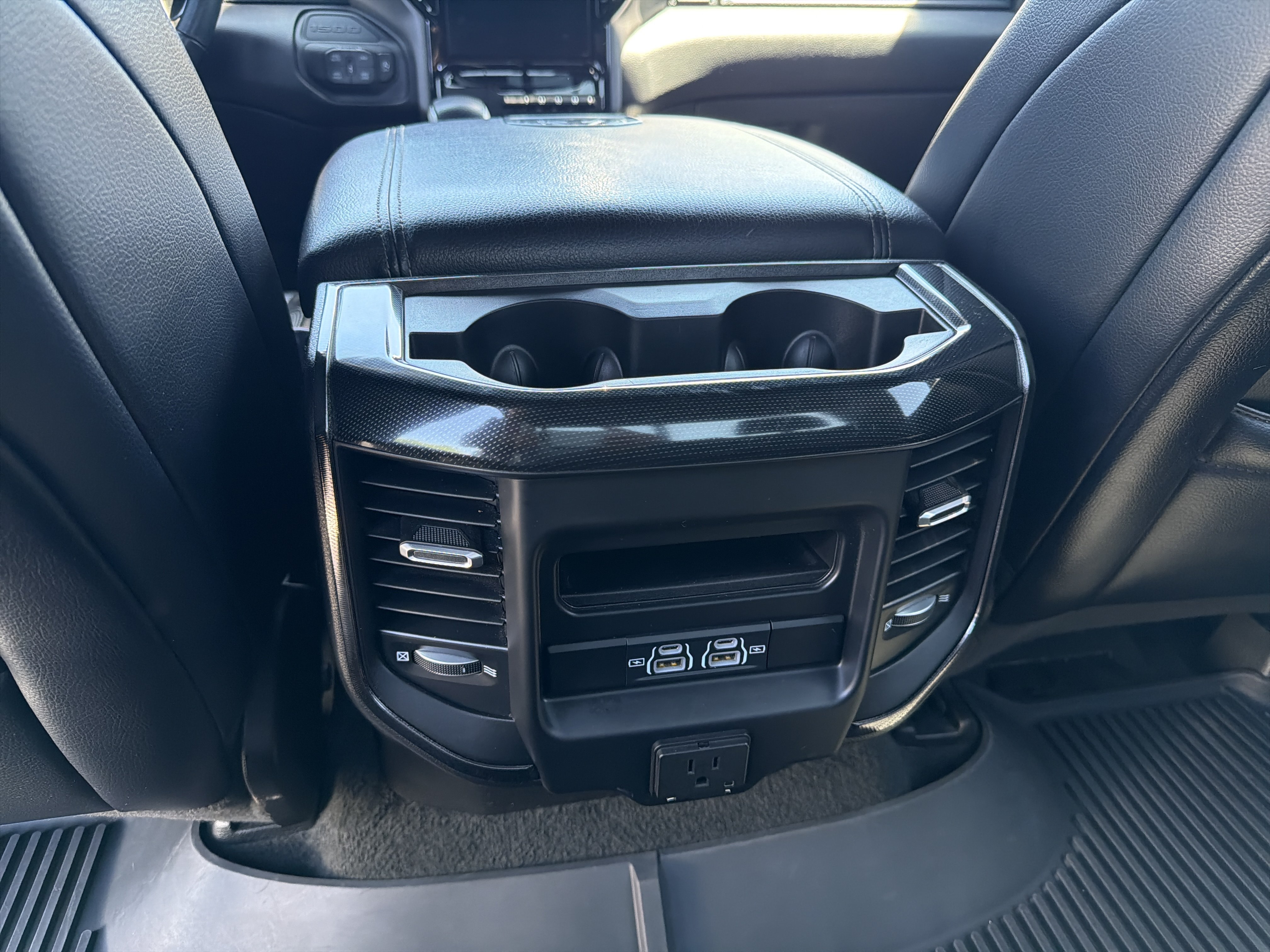 Certified 2022 RAM 1500 Laramie AWD/4WD image 14