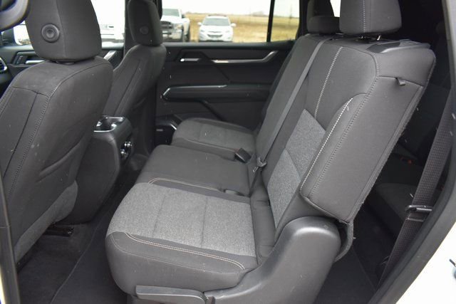 Used 2025 GMC Acadia Elevation image 20