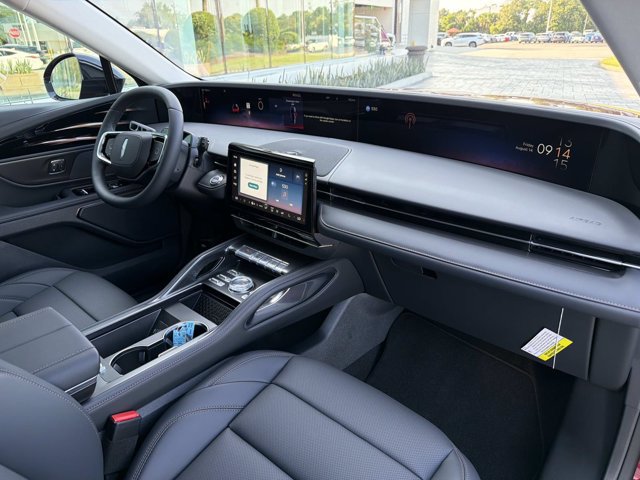New 2026 Lincoln Nautilus Premier AWD/4WD image 19