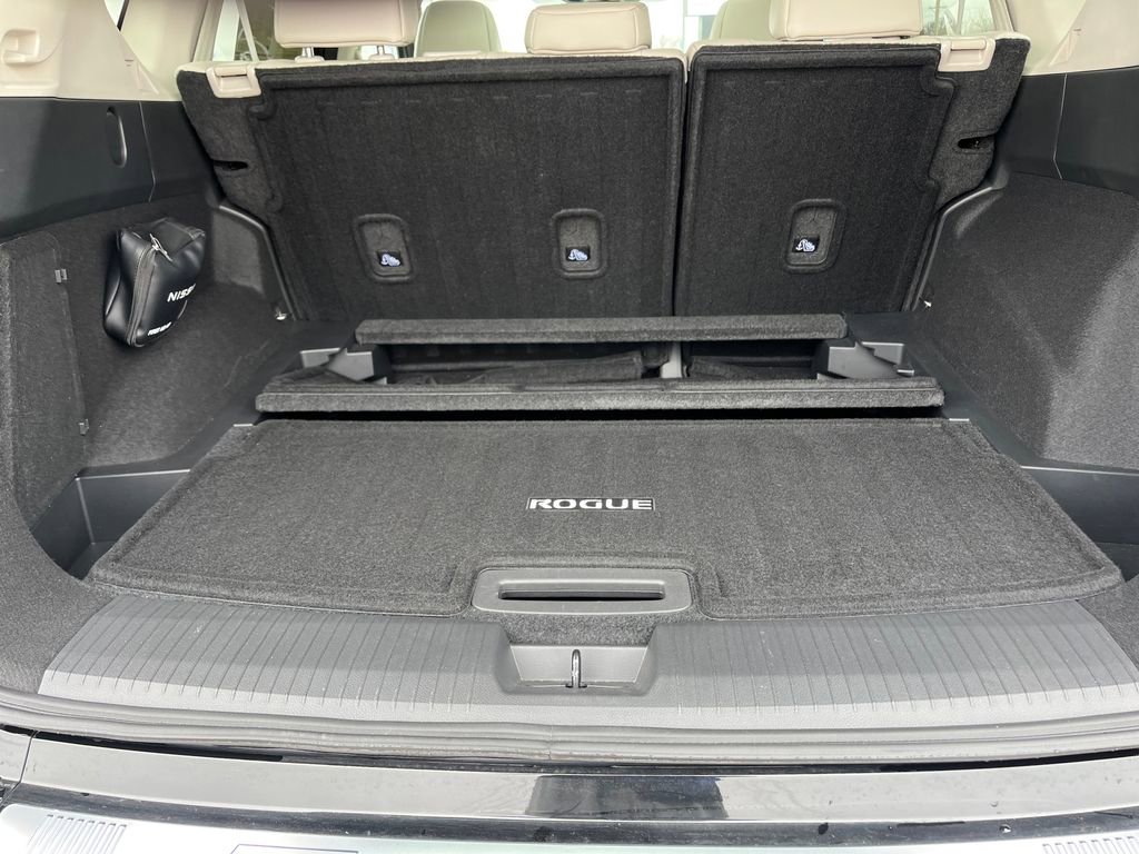 Used 2024 Nissan Rogue SL w/ SL Premium Package image 40
