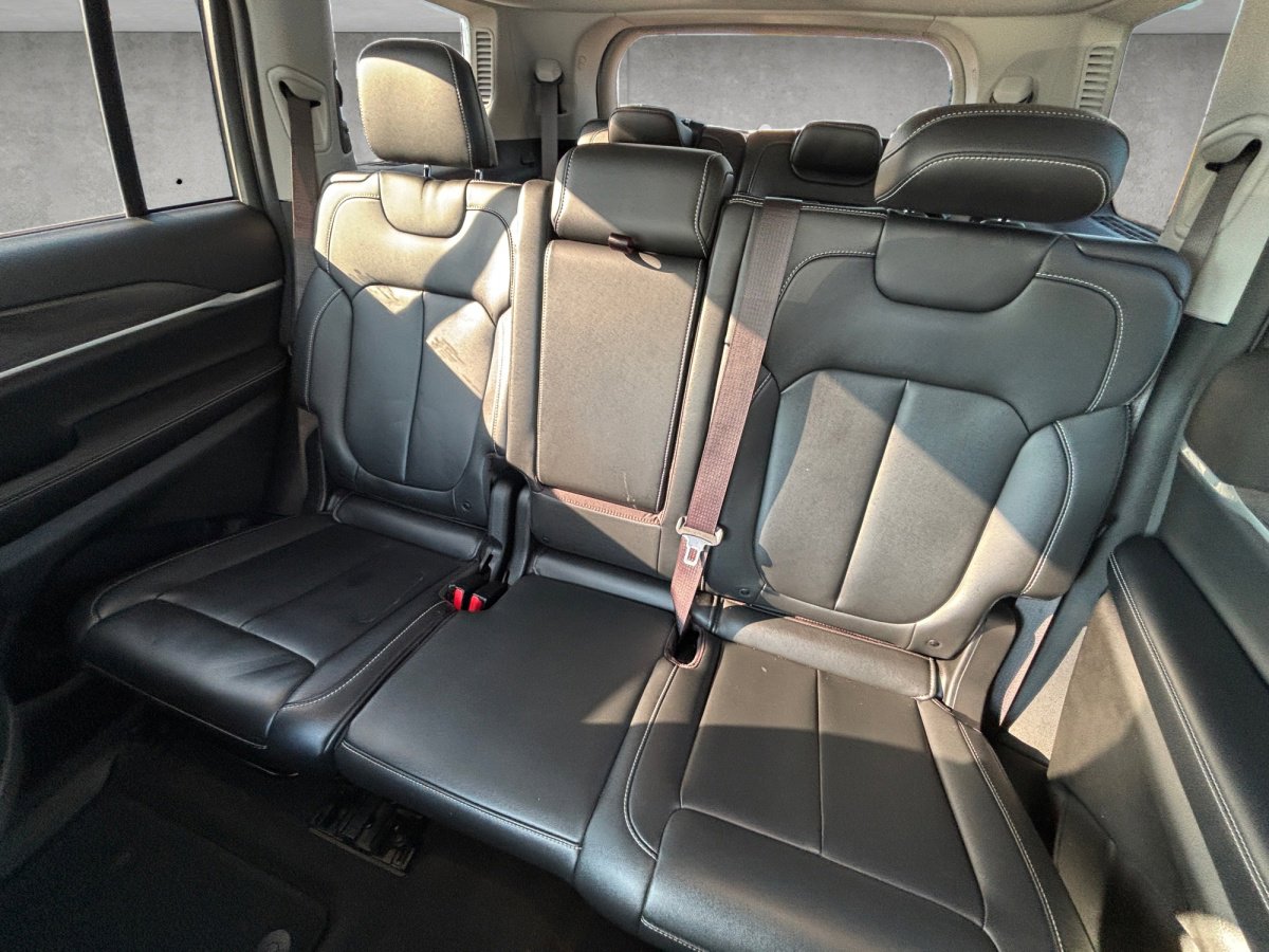 Used 2023 Jeep Grand Cherokee L Limited w/ MOPAR Finishing Package image 24