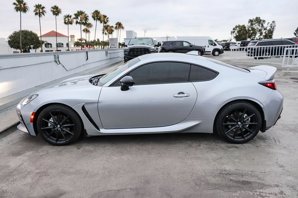 Used 2022 Toyota GR86 Premium w/ ALL Weather Mat Package (TMS) RWD image 14
