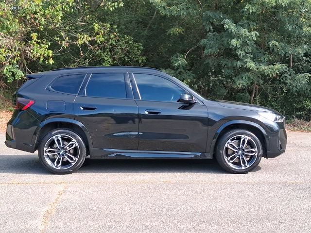 Used 2023 BMW X1 xDrive28i w/ M Sport Package AWD/4WD image 6