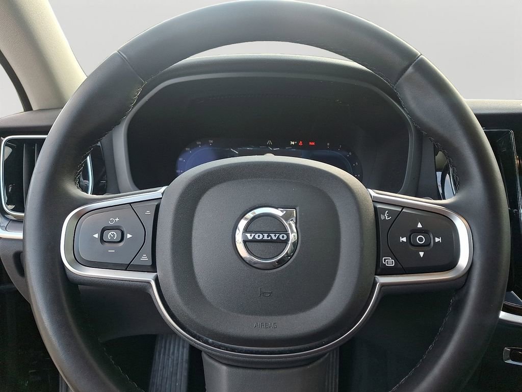 Used 2024 Volvo S60 B5 Core image 19