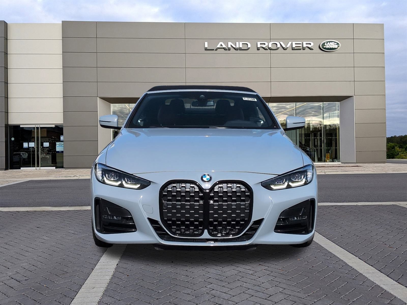 Used 2023 BMW 430i Convertible w/ M Sport Package image 2