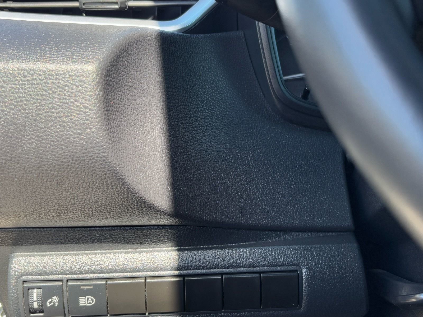 Certified 2024 Toyota Corolla SE Nightshade w/ SE Convenience Package image 30