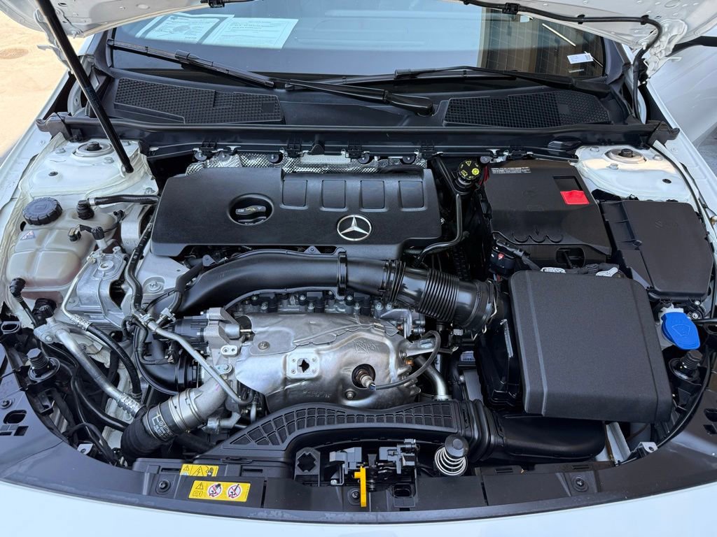 Used 2023 Mercedes-Benz CLA 250 image 13