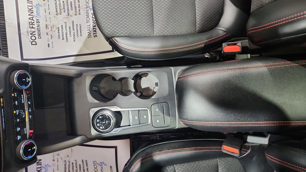 Used 2024 Ford Escape ST-Line Select w/ Class II Trailer Tow Package image 24