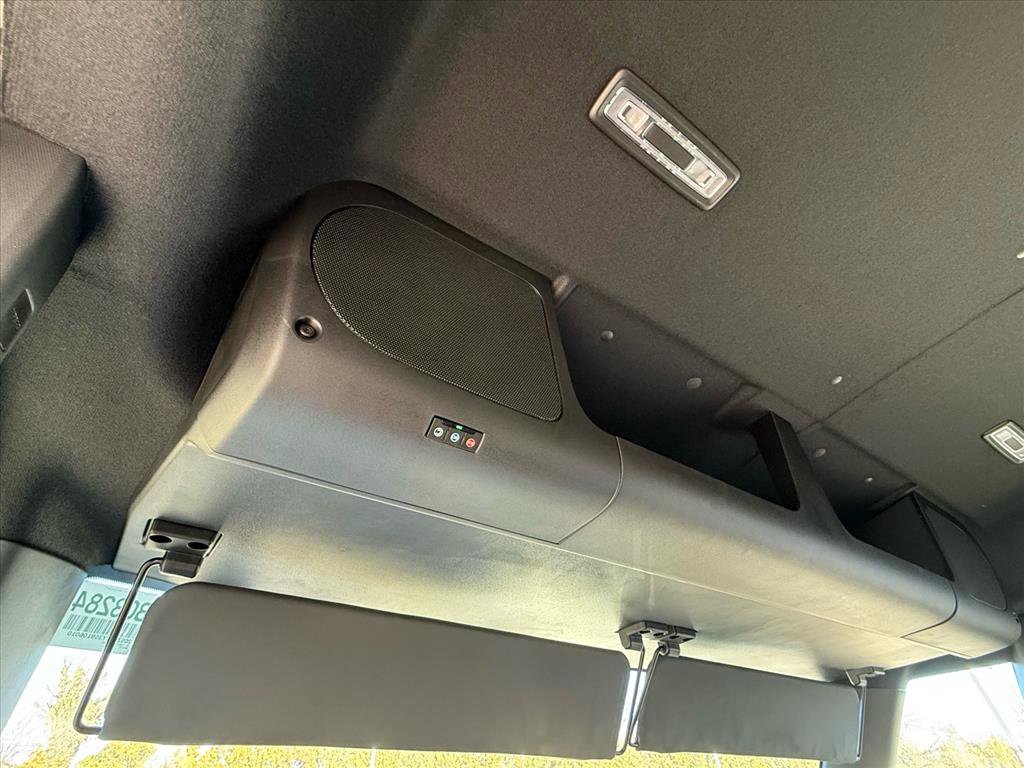 New 2025 Chevrolet Brightdrop 400 w/ Power Door Package image 30