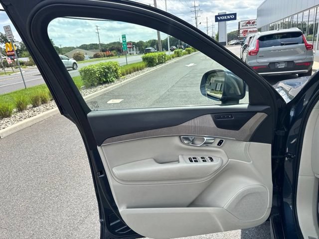 Certified 2023 Volvo XC90 B6 Plus w/ Protection Package AWD/4WD image 19