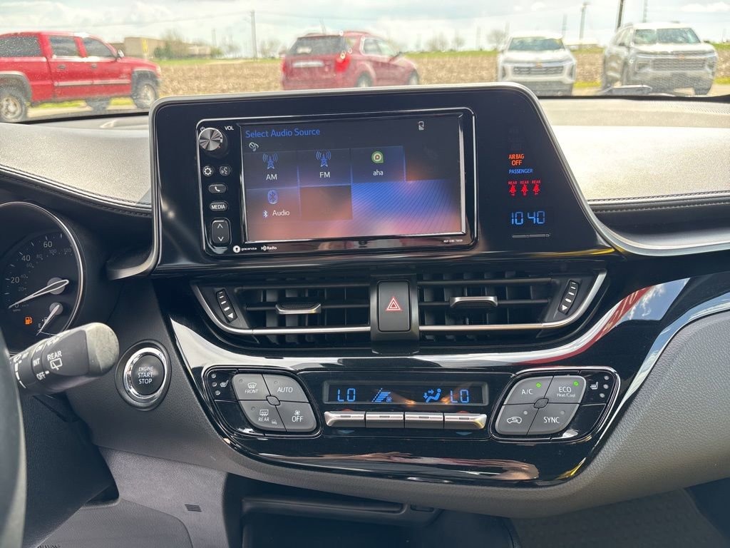 Used 2018 Toyota C-HR XLE image 31