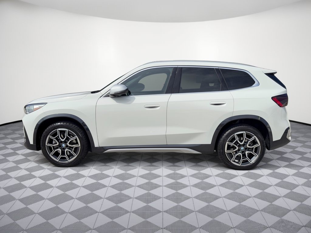 Used 2023 BMW X1 xDrive28i w/ Premium Package AWD/4WD image 2
