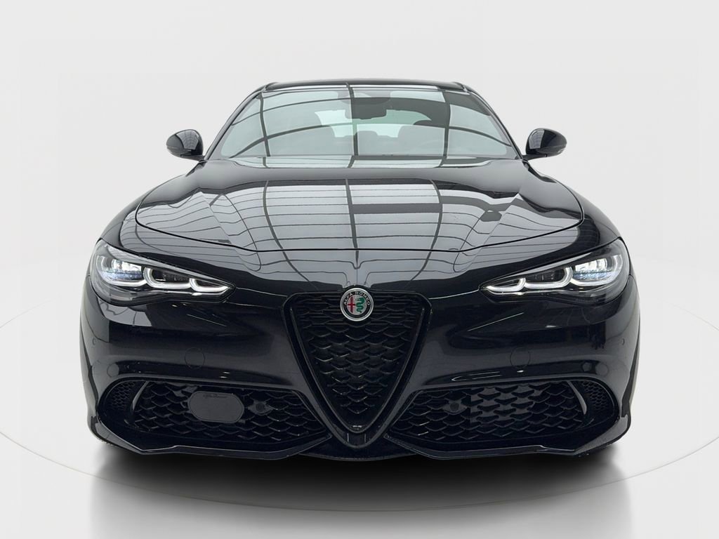 New 2025 Alfa Romeo Giulia RWD image 2