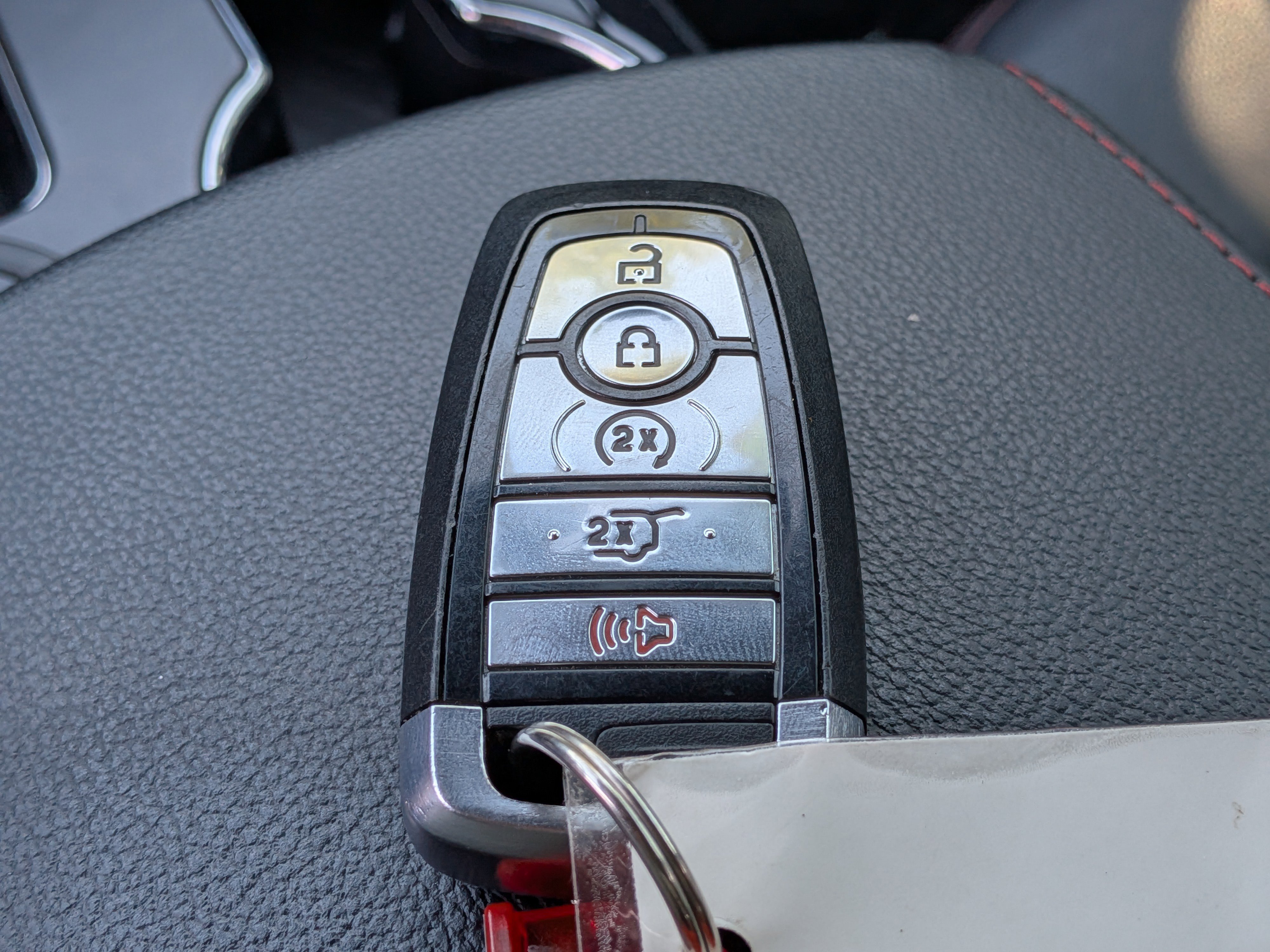 Used 2019 Ford Explorer Sport w/ Ford Safe & Smart Package image 35