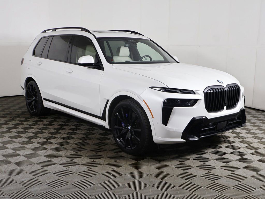 Used 2024 BMW X7 xDrive40i w/ Executive Package image 68