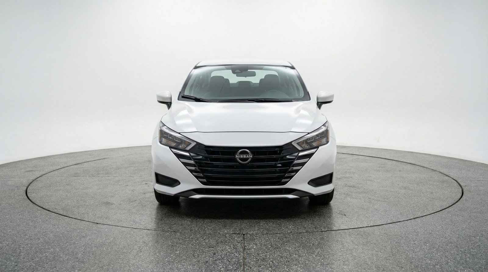 Used 2025 Nissan Versa SV FWD image 2