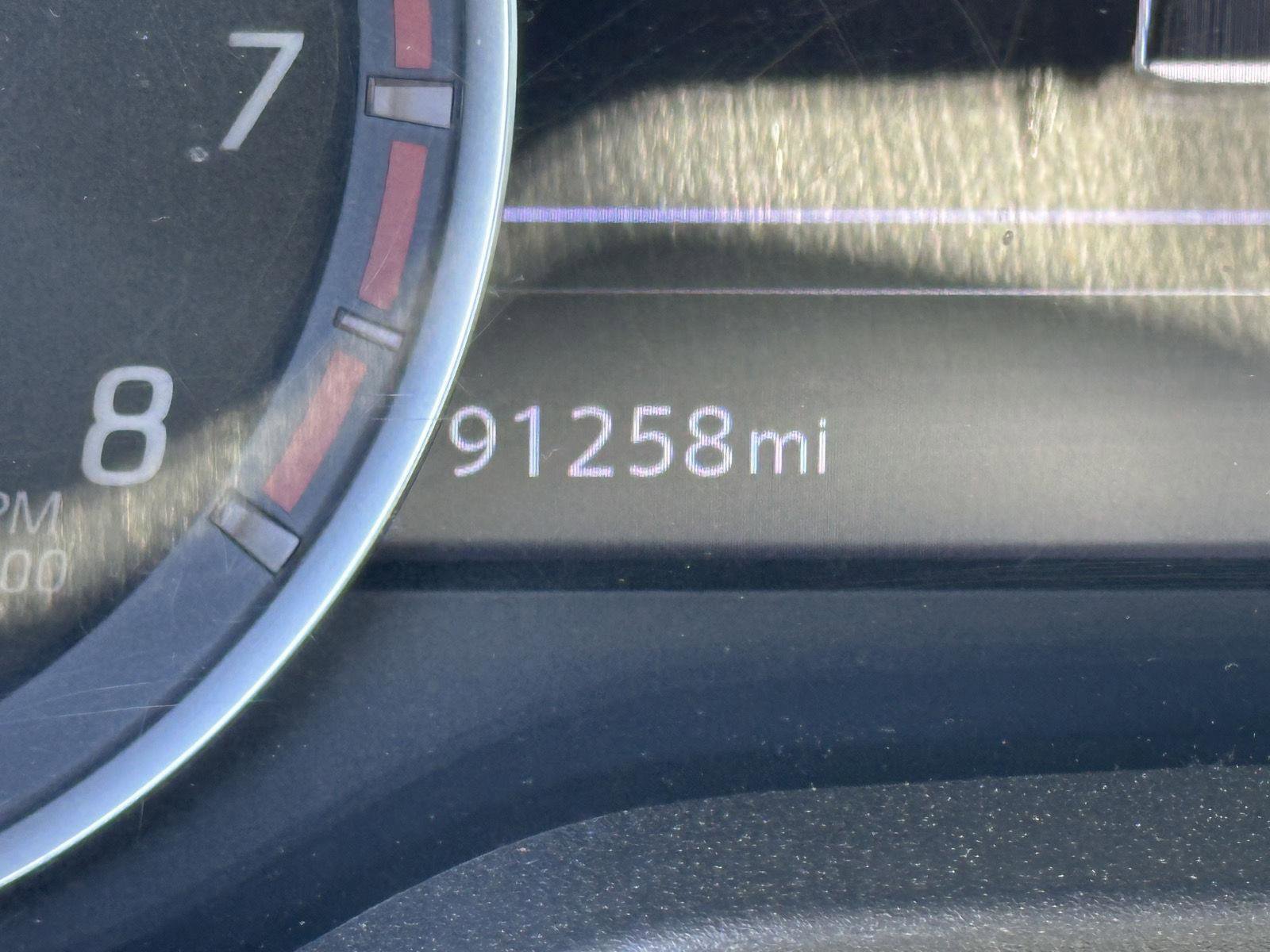 Used 2021 Nissan Titan SV w/ SV Convenience Package AWD/4WD image 13