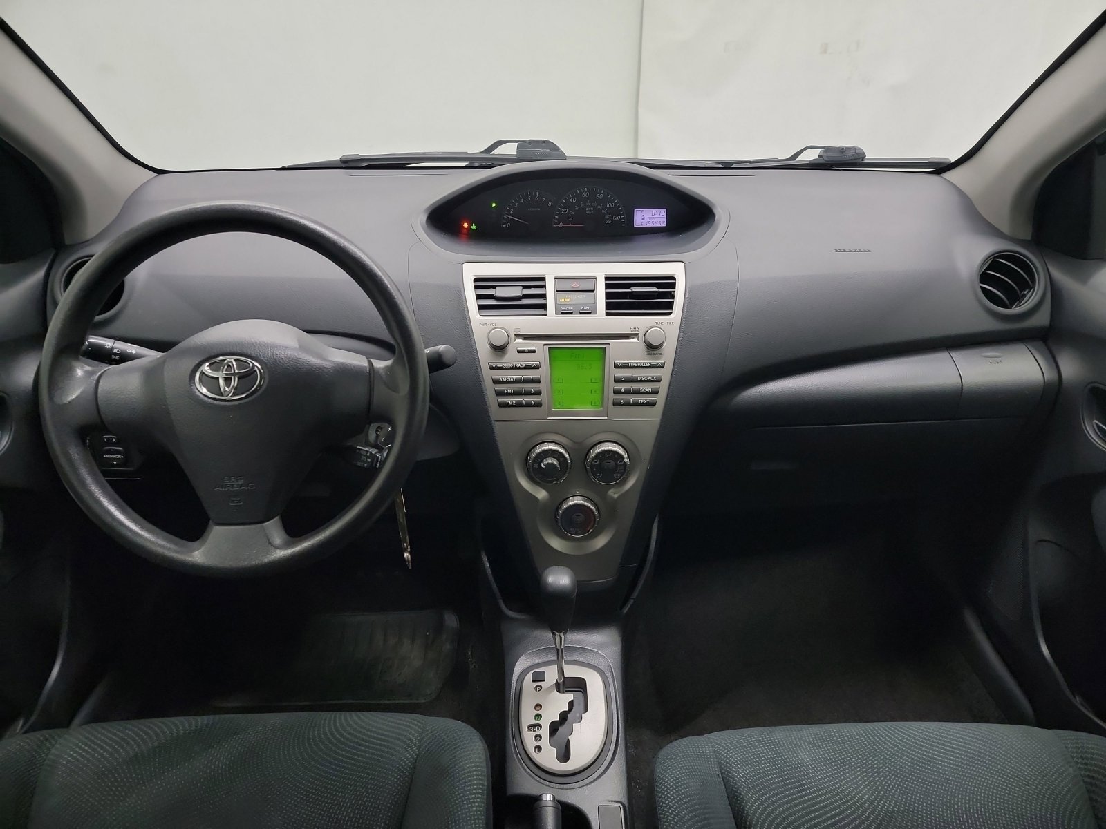 Used 2009 Toyota Yaris Sedan image 15