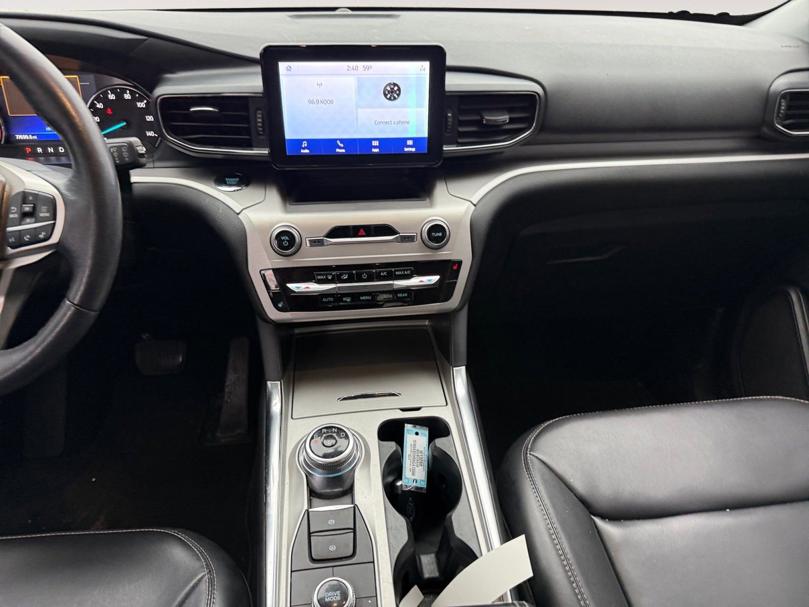 Used 2022 Ford Explorer XLT w/ Equipment Group 202A image 11