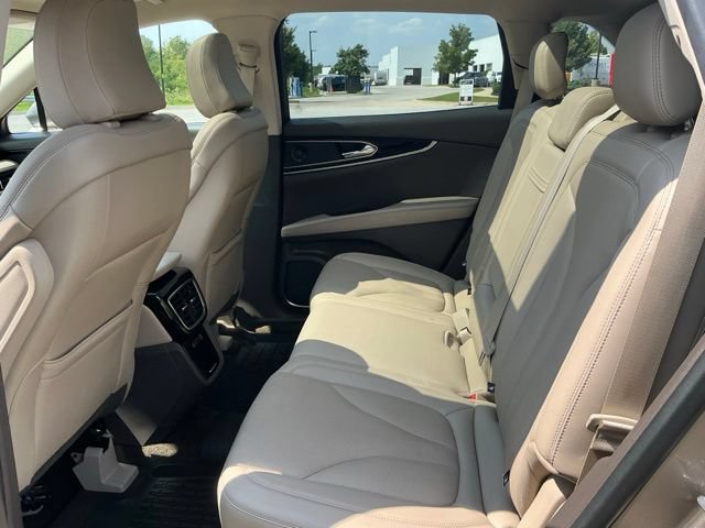 Used 2021 Lincoln Nautilus Reserve AWD/4WD image 34
