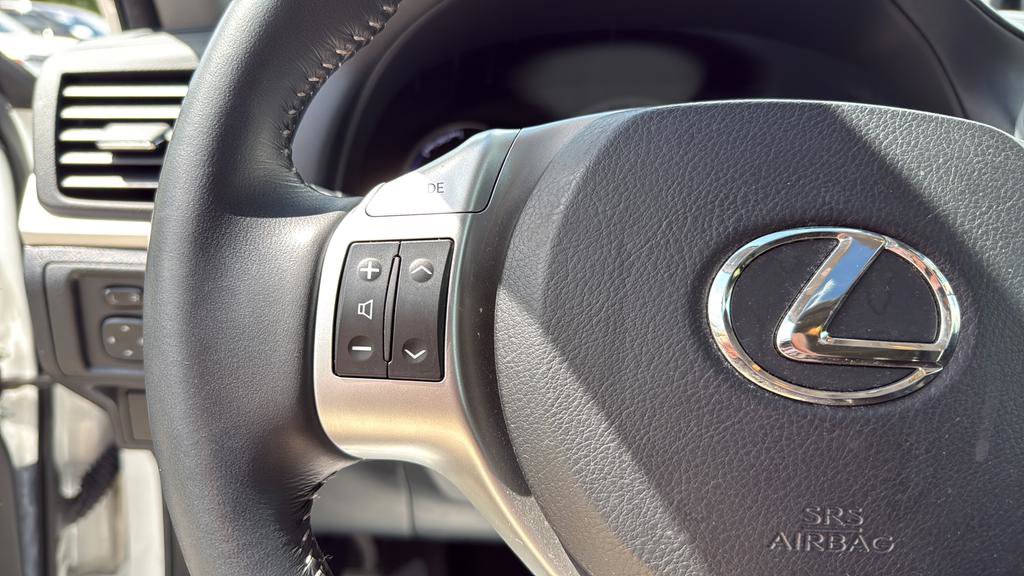 Used 2013 Lexus CT 200h w/ Premium Pkg w/Navigation FWD image 19