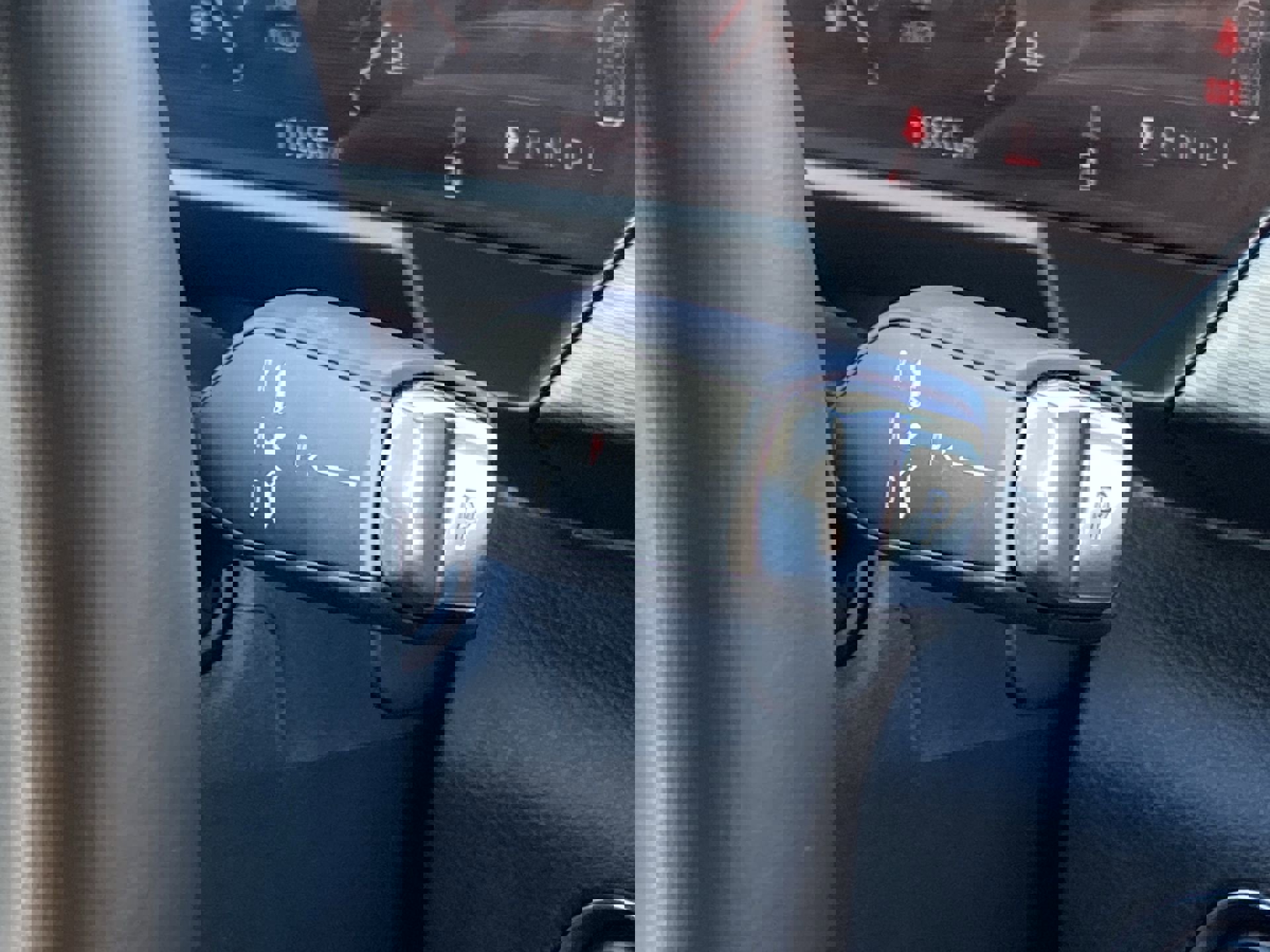 Used 2025 GMC Acadia Elevation image 17