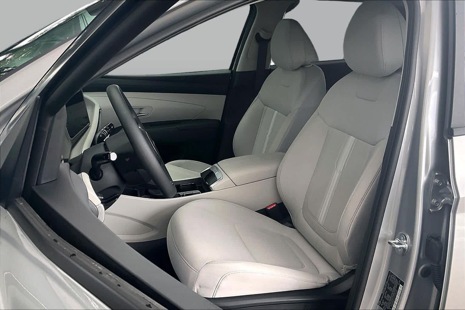 Used 2026 Hyundai Tucson SEL FWD image 8