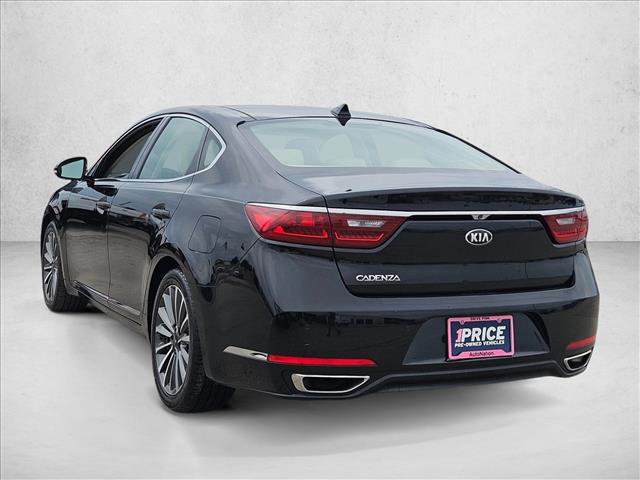 Used 2018 Kia Cadenza Premium w/ Luxury Package FWD image 7