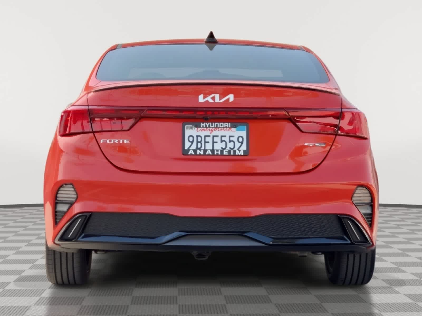 Used 2022 Kia Forte GT-Line w/ GT-Line Premium Package FWD image 8