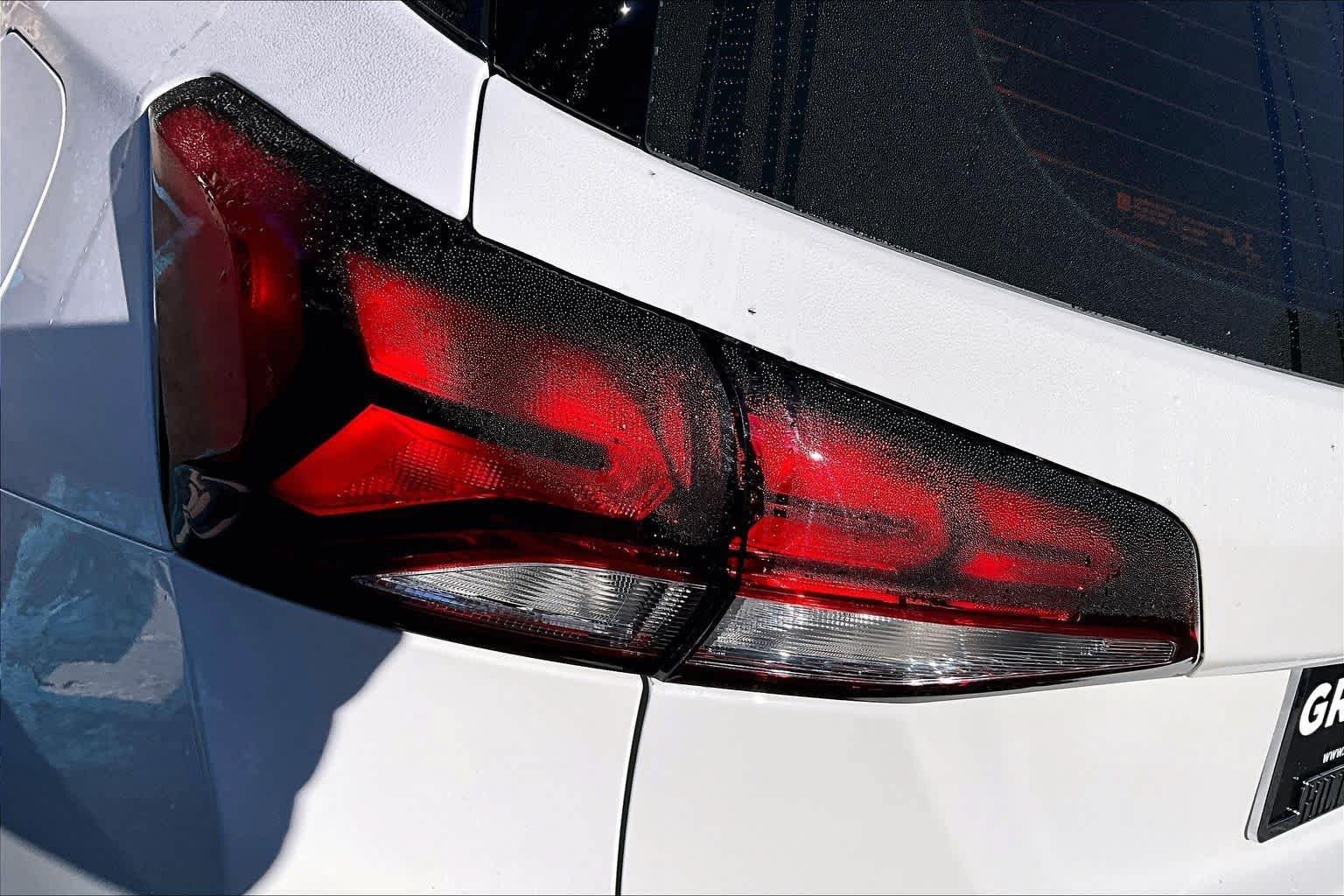 Used 2023 Chevrolet Equinox LS w/ Midnight Edition FWD image 28