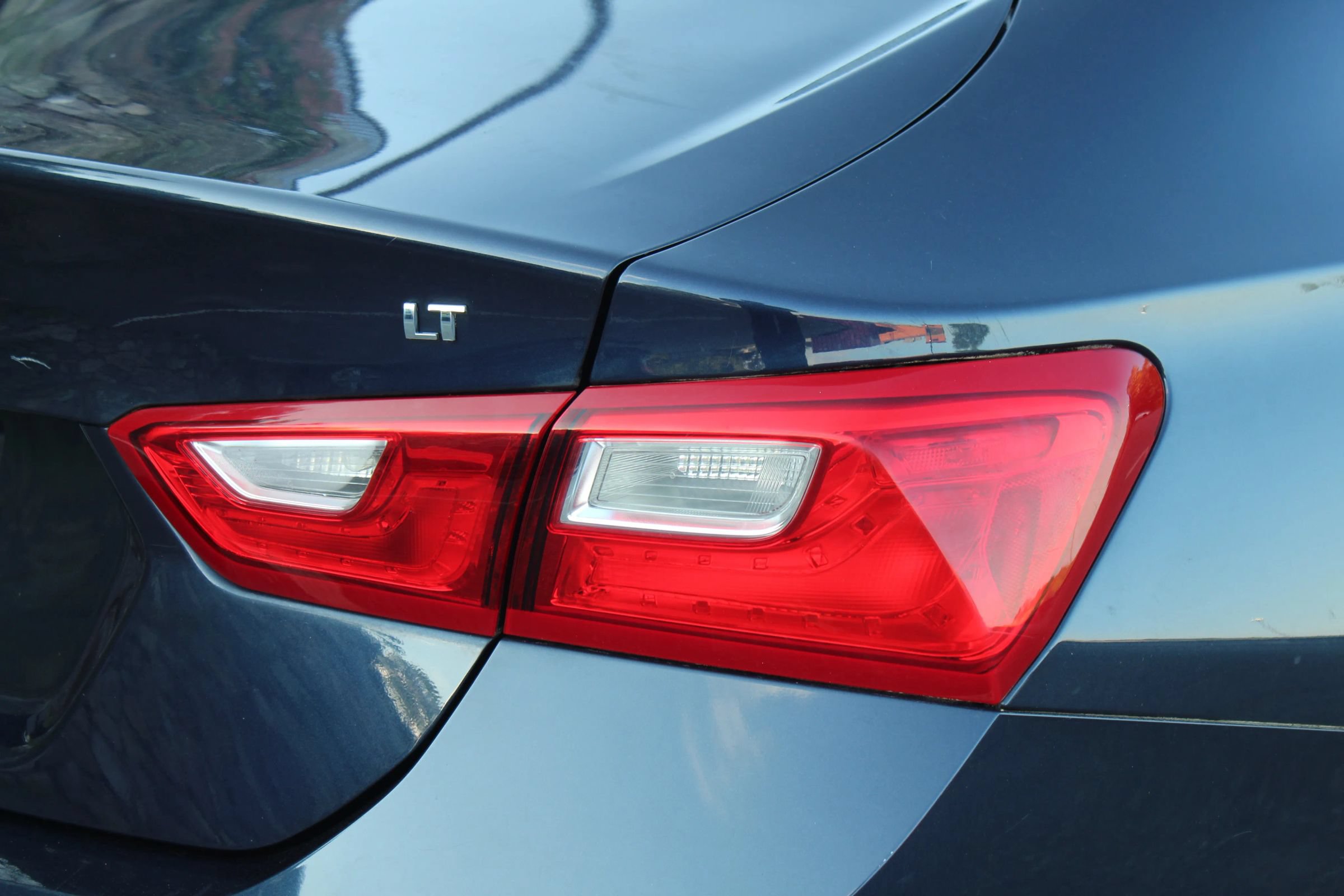 Used 2016 Chevrolet Malibu LT FWD image 39