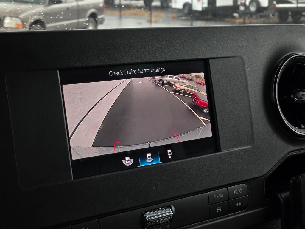 Used 2021 Mercedes-Benz Sprinter 2500 image 33