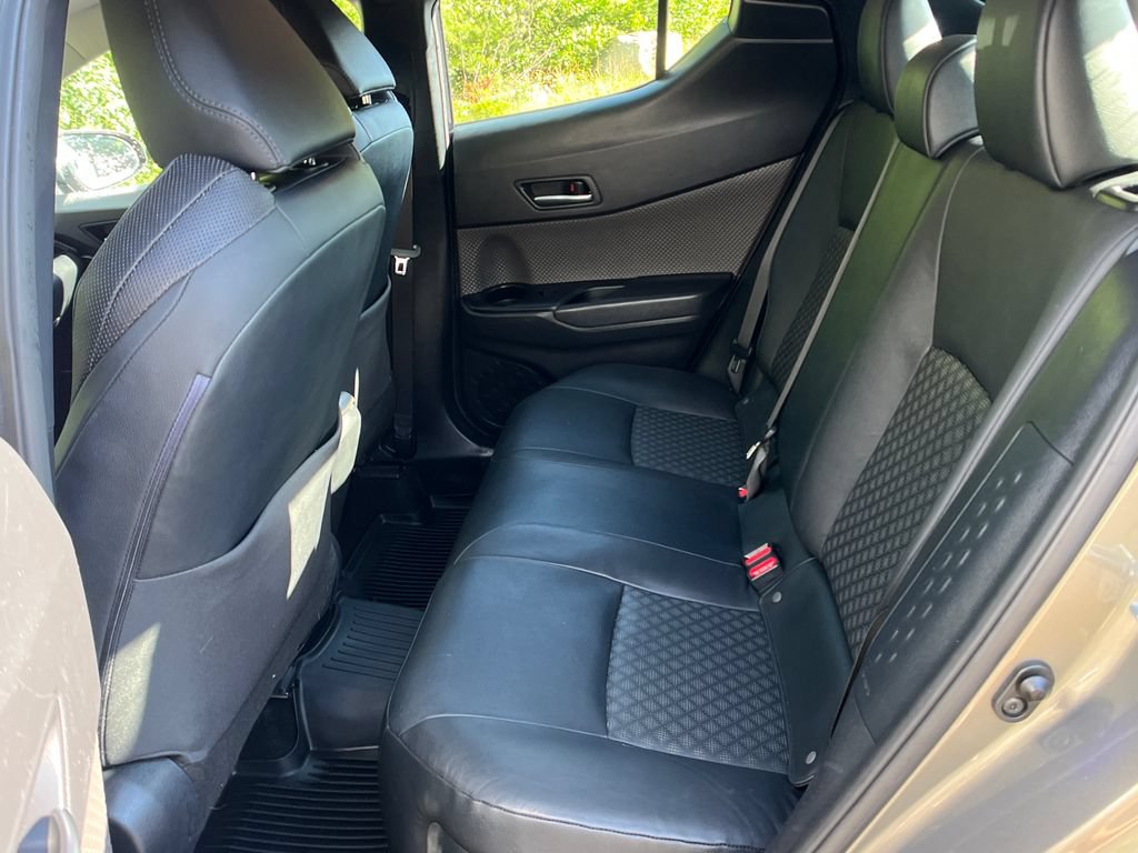 Used 2021 Toyota C-HR Limited FWD image 20