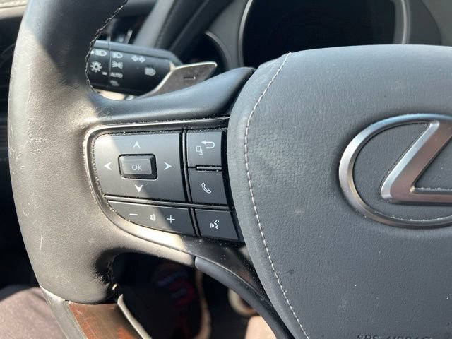 Used 2021 Lexus LS 500h AWD image 19