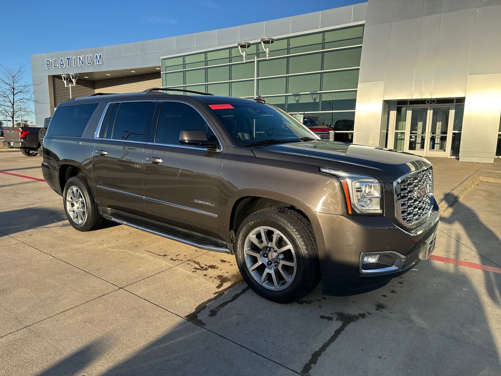 Used 2020 GMC Yukon XL Denali w/ Open Road Package image 7