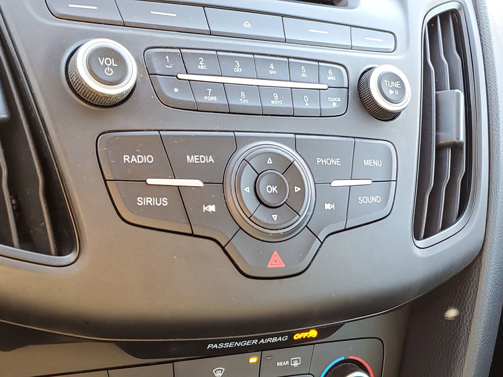 Used 2016 Ford Focus SE image 30