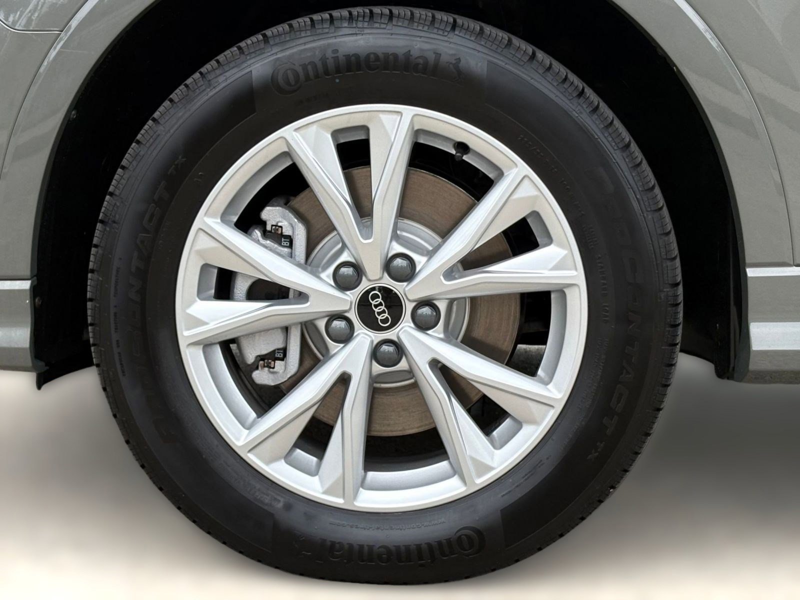 New 2025 Audi Q3 2.0T Premium Plus image 12