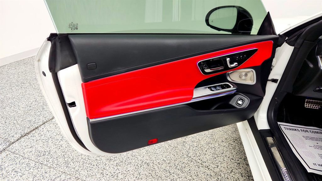 Used 2024 Mercedes-Benz CLE 450 4MATIC Cabriolet image 11