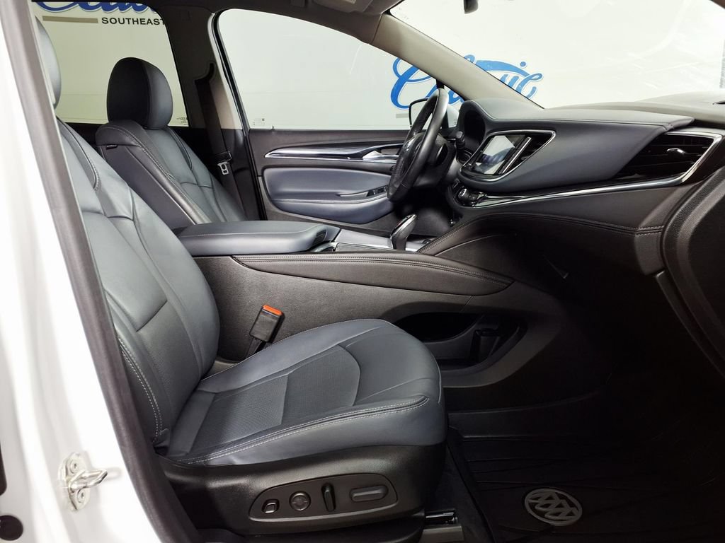 Used 2021 Buick Enclave Premium w/ Sun and Sites Package FWD image 12